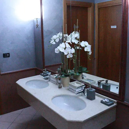 Hotell Garibaldi 4*