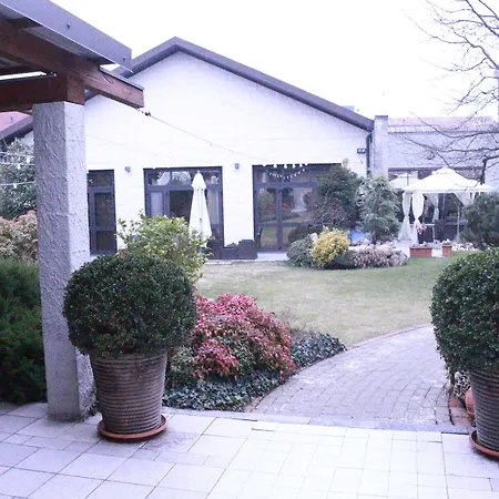 Garibaldi Hotel Verceil