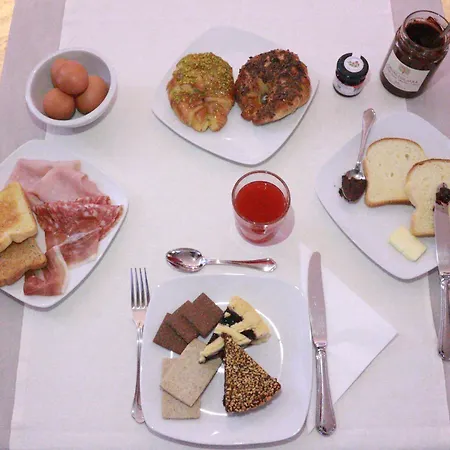 Hotell Garibaldi 4*