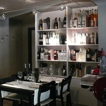 Hotel Garibaldi Vercelli