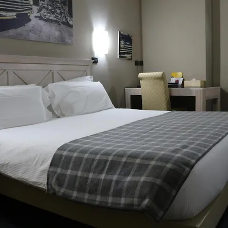 Otel Garibaldi 4*